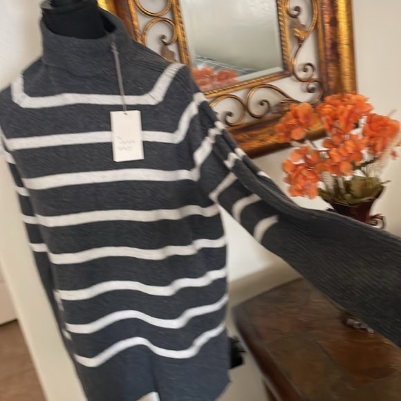 Tunic sweater Brand New! - Picture 5 of 6